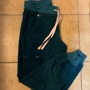 FIGS scrubs set limited edition